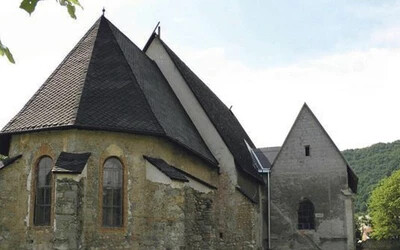 A pelsőci templom is felújításra szorul⋌(Képarchívum)