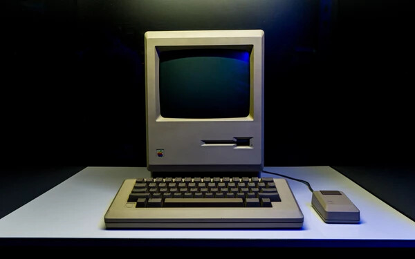 39 éve mutatták be a forradalmi Apple Macintosht