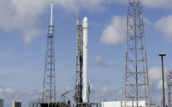Rossz idő miatt elhalasztották a SpaceX teherűrhajójának indítását