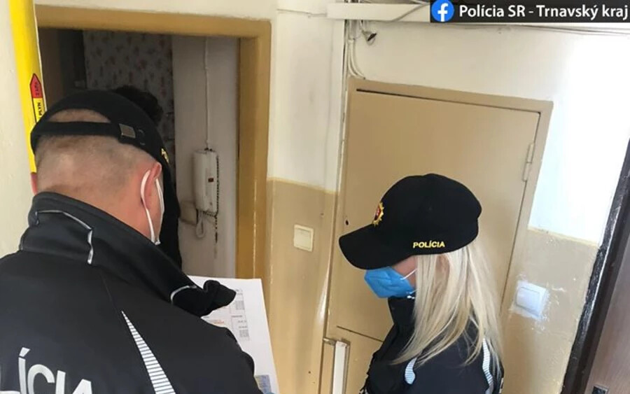 Tízből kilenc házi karanténban lévő családot otthon találtak a dunaszerdahelyi rendőrök
