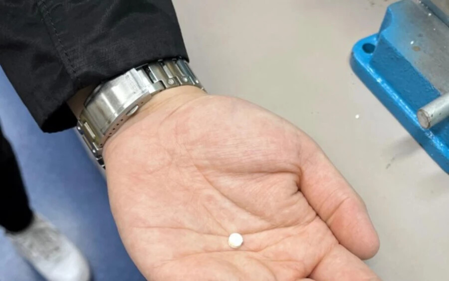 „A szájon át beadott tabletta esetében jelentősen csökkentenénk a betegek kellemetlenségeit és a hulladékot is" - mondta a tudós. »Ezen túlmenően csökkenteni tudnánk az inzulin egy adagra jutó árát, mivel egyszerűbb és olcsóbb tablettává alakítani".