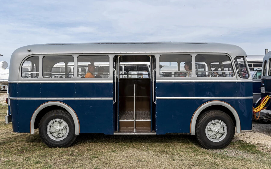 Az Ikarus 60-as autóbusz elemiből az 1950-es években Mátyásföldön gyártott pótkocsi a Ferihegyi Ikarus találkozón