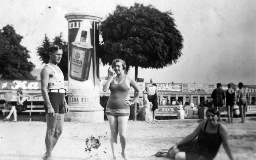 A csillaghegyi strandfürdő az 1930-as években. Fotó: Fortepan